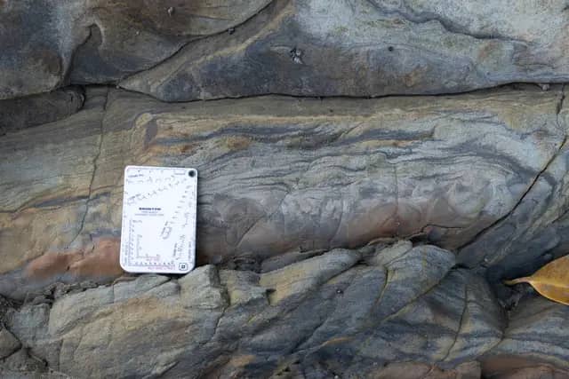 Strike Ridges of Labuan